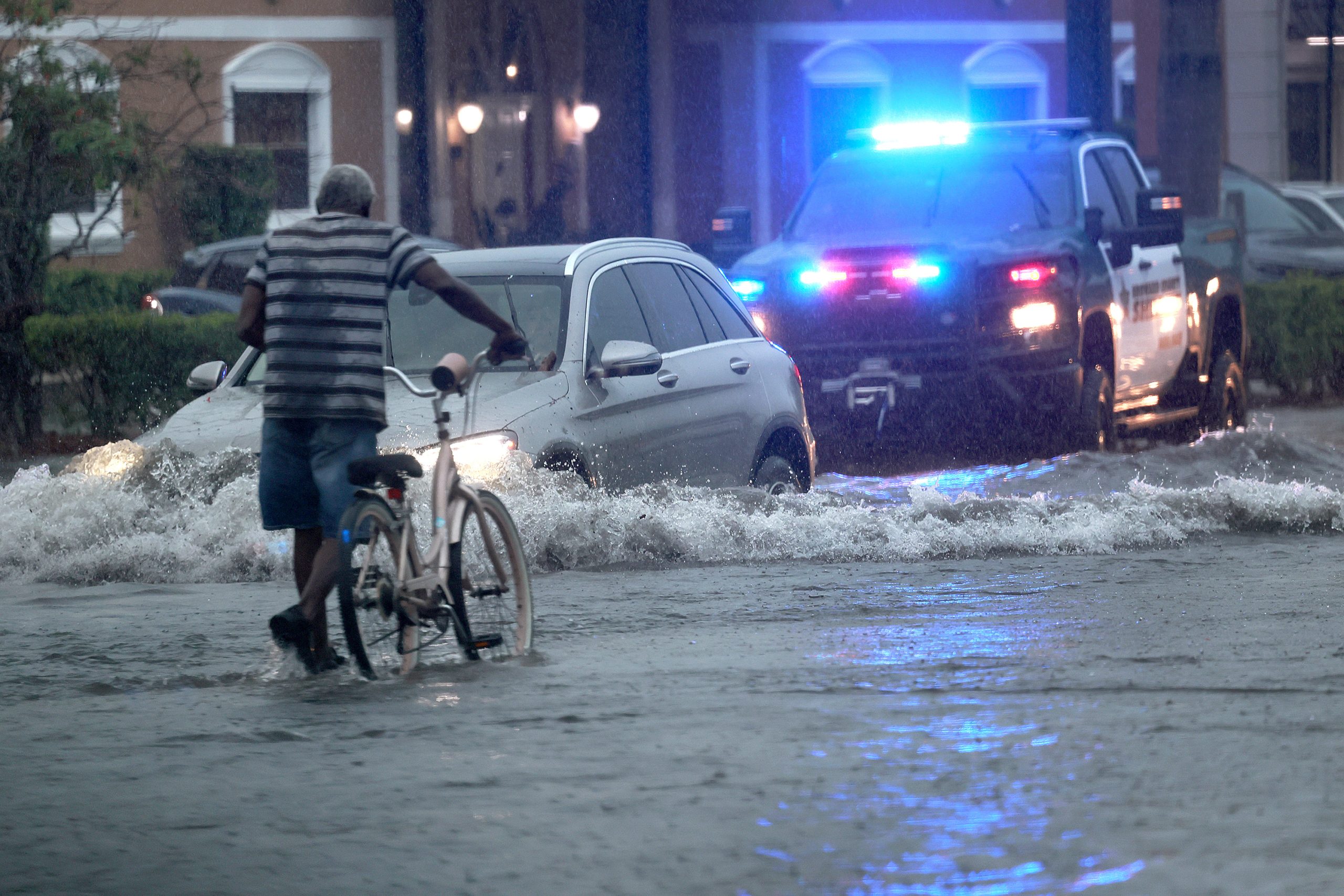 Area Flood Warning Issued for Several Metro Area Counties