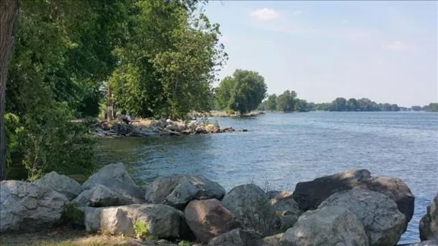 Lake Erie Metropark, Wayne County