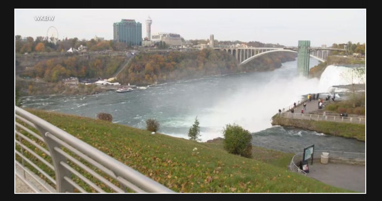 Police report tragic deaths of mother and two children who fell over safety rail at Niagara Falls